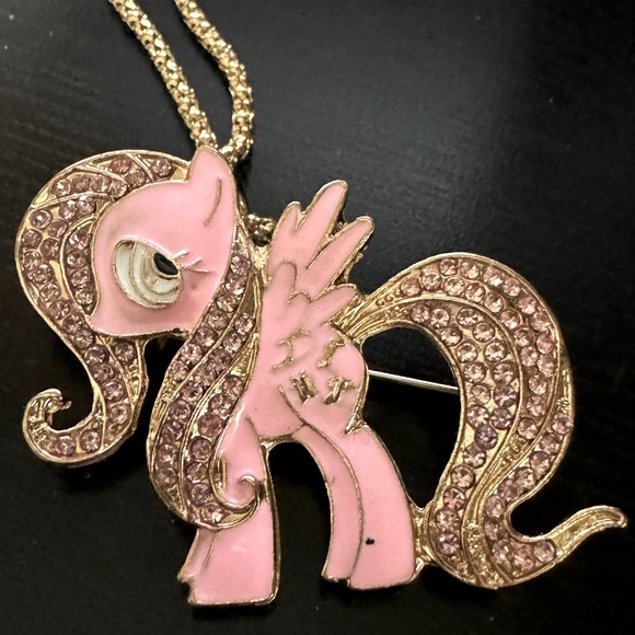 🩷 NWT! Pink Pegasus Necklace & Brooch - Picture 8 of 9